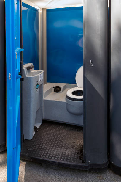Best Portable restroom trailer rental  in Iowa Falls, IA