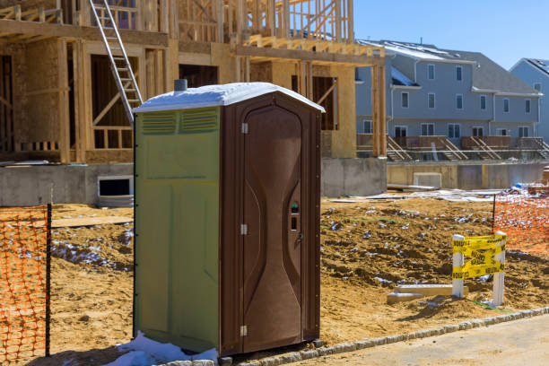 Portable Toilet Options We Offer in Iowa Falls, IA